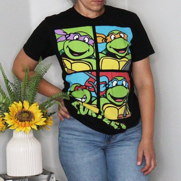 3/$28 SALE Teenage Mutant Ninja Turtle Graphic T Shirt / Size Mens Small - Picture 2 of 4